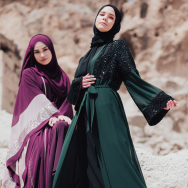 Traditional southwest asian and middle eastern clothing